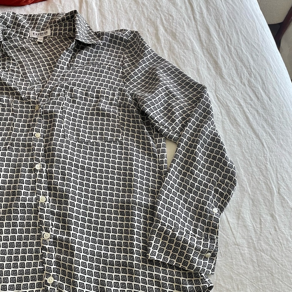 Express the portofino diamond blouse - Picture 5 of 7